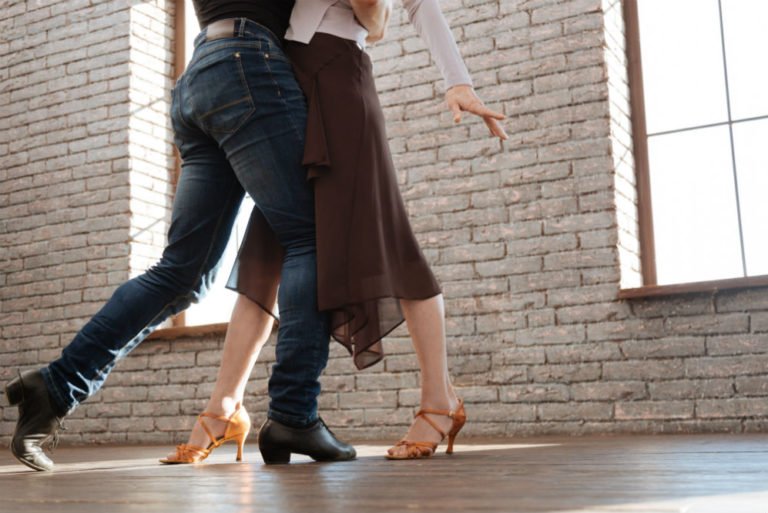 What to Wear to Ballroom Dance Class: Beginner’s Guide